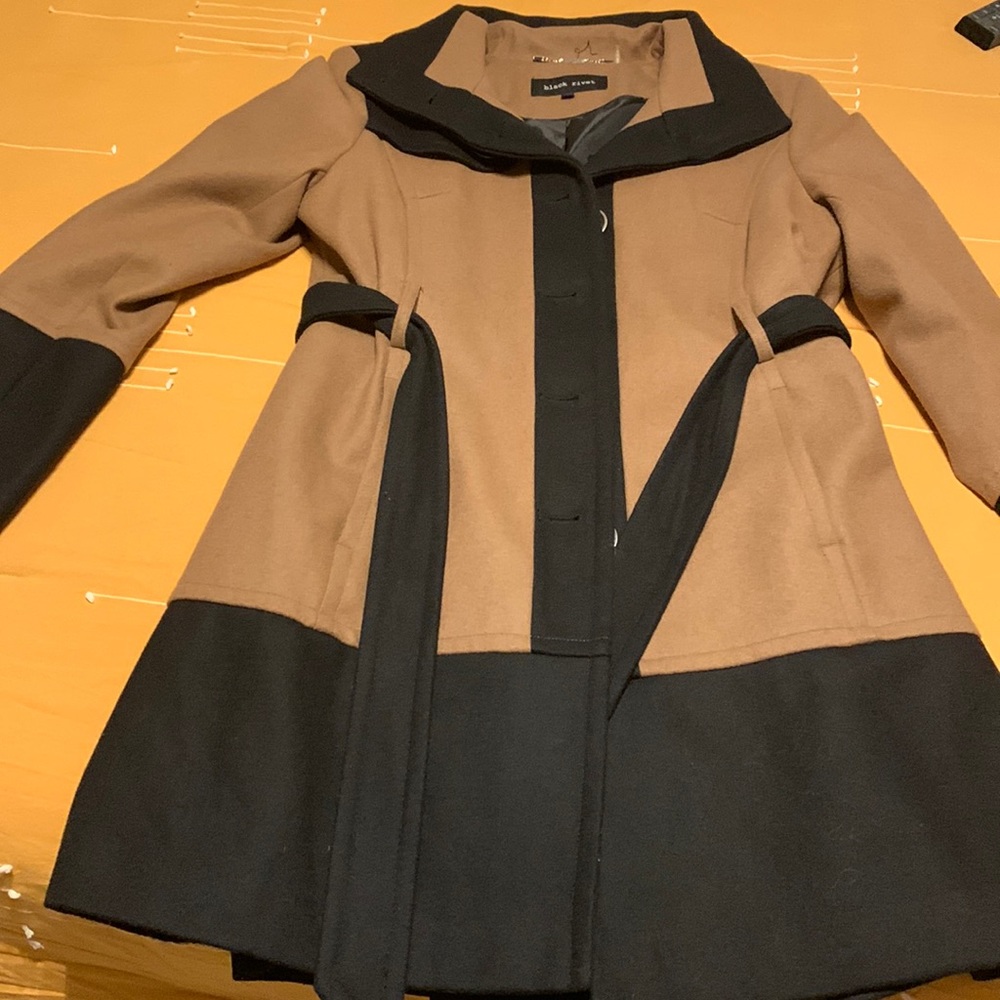 Nice wool black and tan coat size large wore once too big